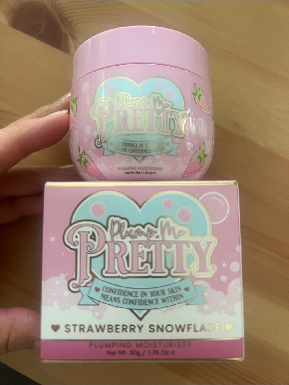PLouise Plump Me Pretty Strawberry Snowflake Plumping Moisturizer